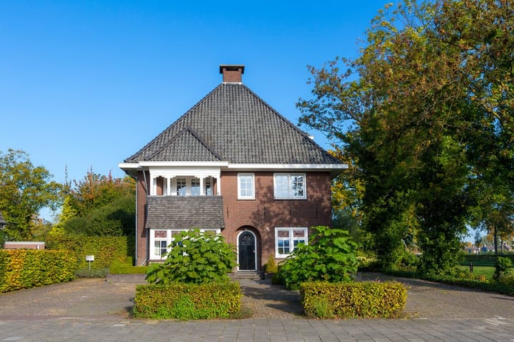 Mierloseweg 128 in Helmond foto