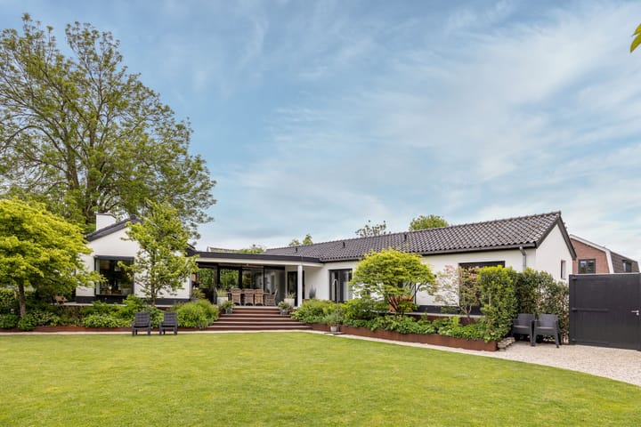 Photo of property Mijndensedijk 86, Nieuwersluis