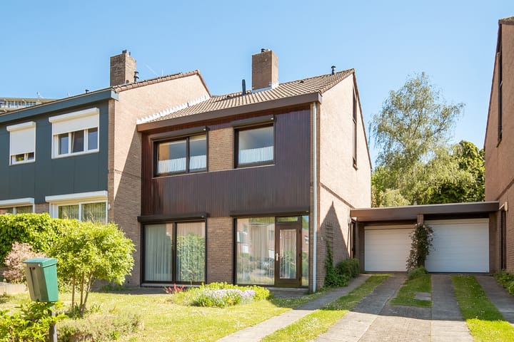 Mijnmeterstraat 4 in Hoensbroek photo