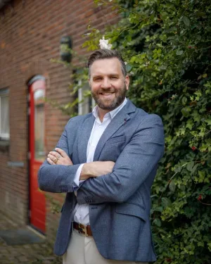 Photo of Mike Eichelsheim