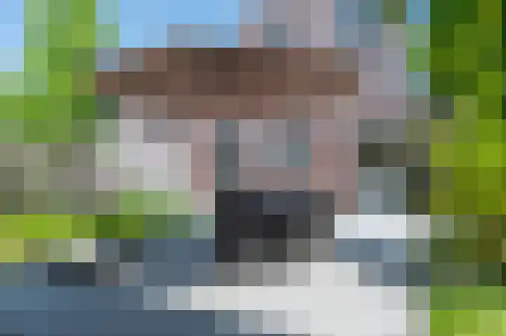 Minerva 21 Born thumbnail 22