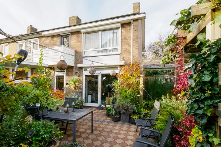 Minister Goeman Borgesiusstraat 1 en Enschede foto