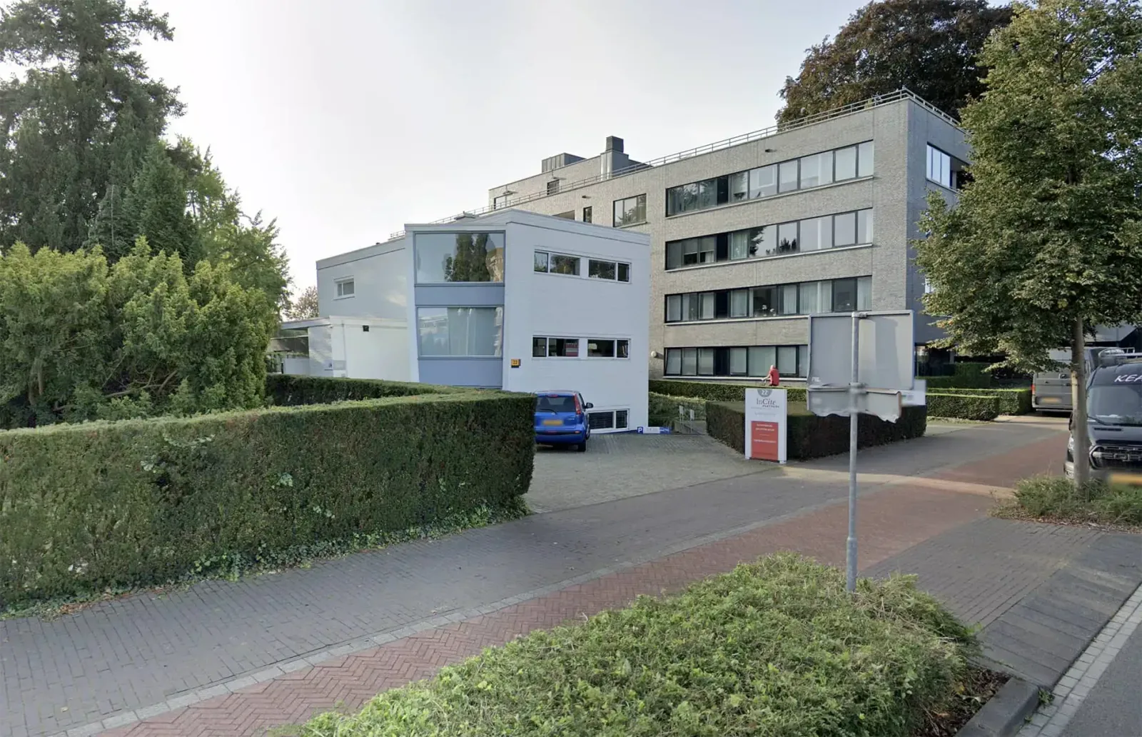 Team photo of MMX Makelaars