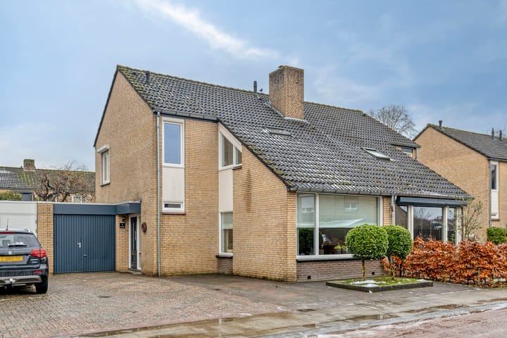 Moerbeilaan 6 in Neer