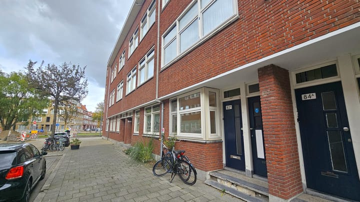 Moerkerkestraat 82A in Rotterdam photo