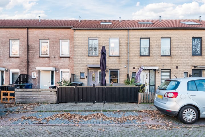 Moesdistelstraat 19 in Almere photo