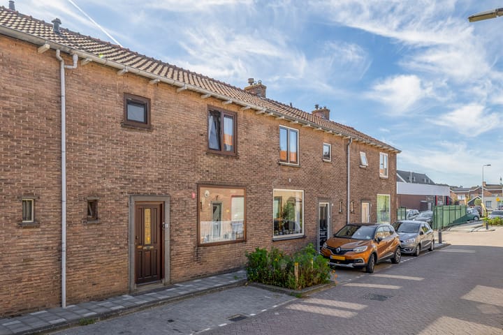 Molenstraat 6 in Spijkenisse photo