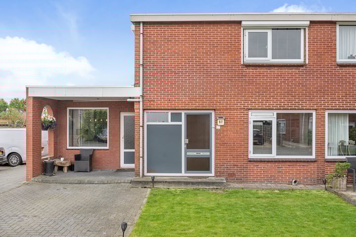 Molenwerf 57 en Klazienaveen foto