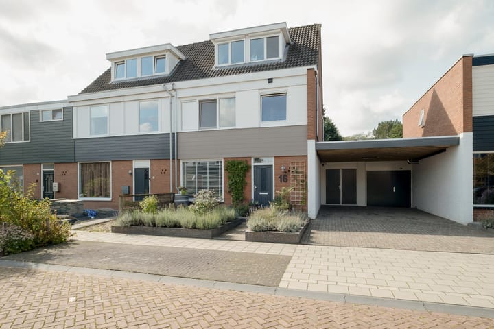 Möllenbergstraat 16 in Losser photo