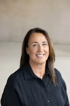 Photo of Monique Helmer