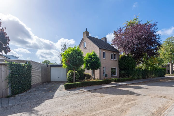 Monseigneur Mutsaertsstraat 10 in Berkel-Enschot Foto