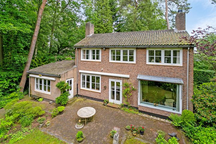 Montensbos 47 in Breda photo