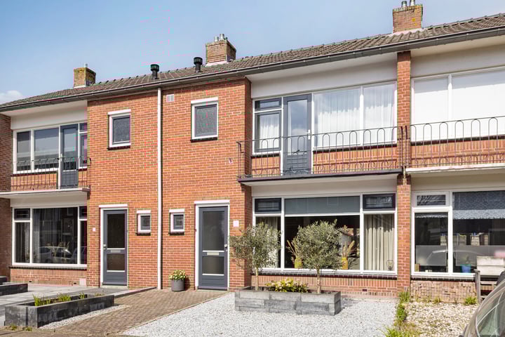 Montgomerystraat 8 in Groenlo Foto