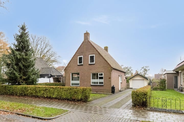 Moskampweg 18 in Oosterwolde photo