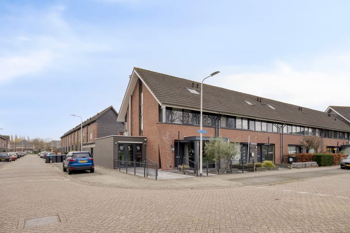 Mosselhoekplein 1 dans Tilburg photo