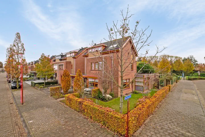 Mozartlaan 25 in Oud-Beijerland Foto