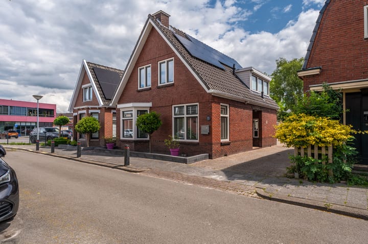 Mr. A.J. de Sitterstraat 16 in Winschoten foto