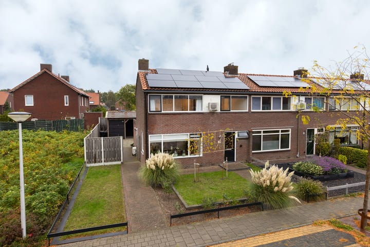 Mr.G.G.v.Prinstererstraat 38 in Neede photo