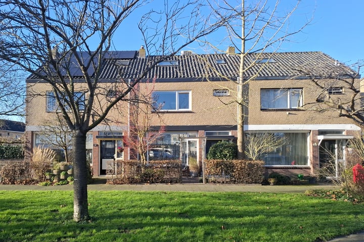Foto de la vivienda Mr. Jan Tuningstraat 74, Naaldwijk