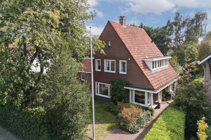 Mr Racerstraat 7 in Delden Foto