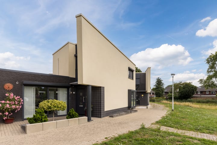 Munnekeburenstraat 136 in Tilburg photo