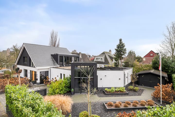 Munnikenweg 145 en Veenendaal foto