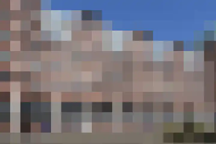 Muzenplein 32 in Den Haag