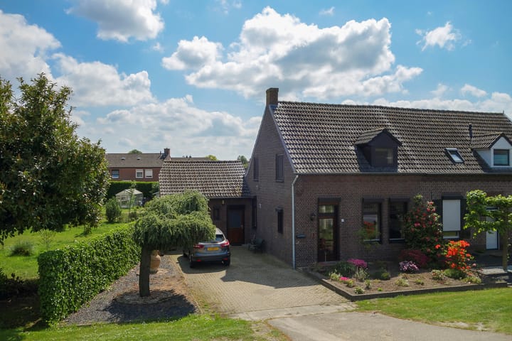 Napoleonsweg 17 in Neer foto