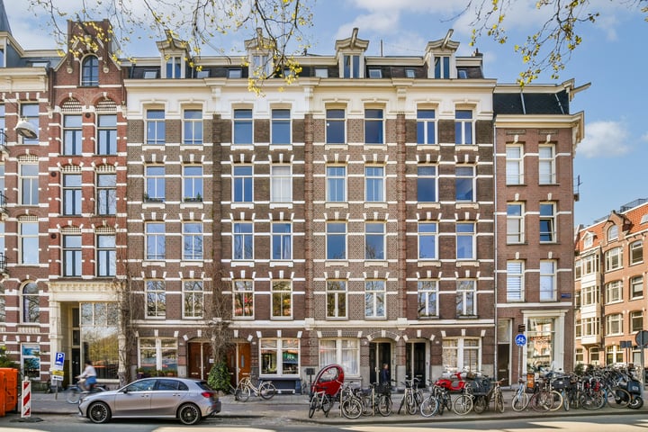 Nassaukade 303-H in Amsterdam photo