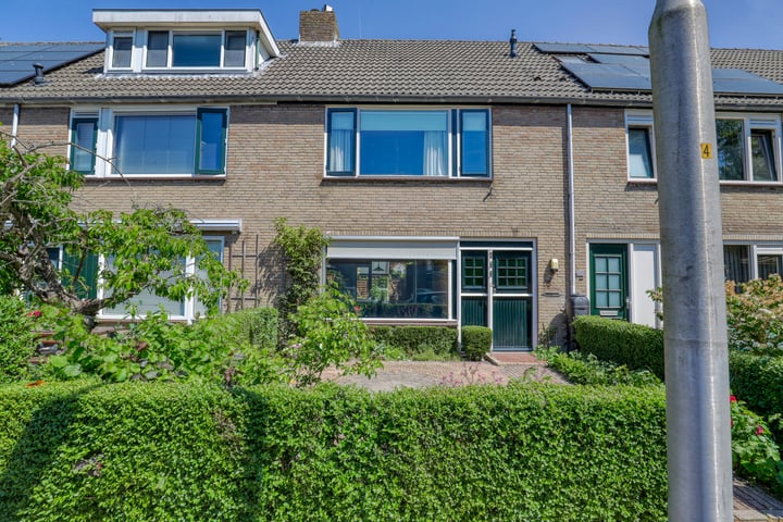 Nassaulaan 15 in Zoeterwoude Foto