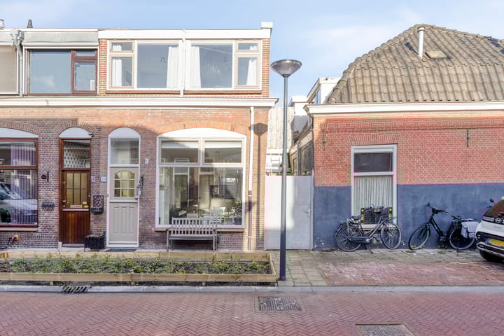 Photo of property Nassaustraat 10, Leiden