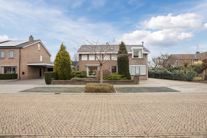 Photo of property Nassaustraat 4, Vroomshoop