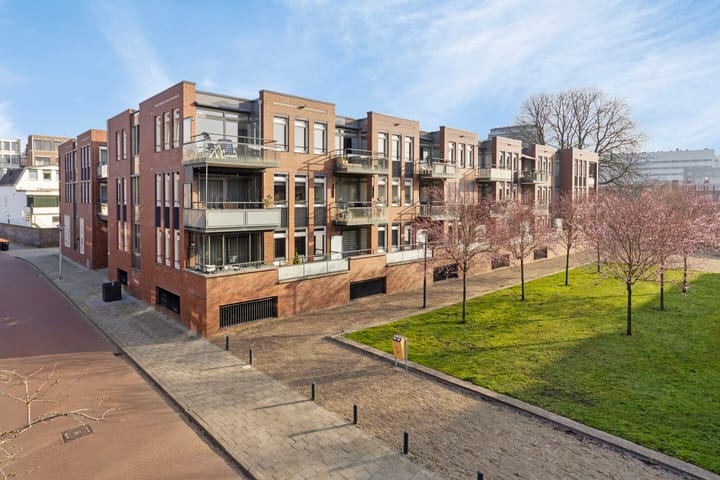 Nassaustraat 40-5 in Enschede foto