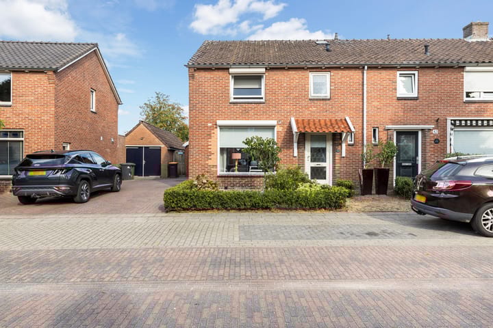 Nassaustraat 44 en Rijssen foto