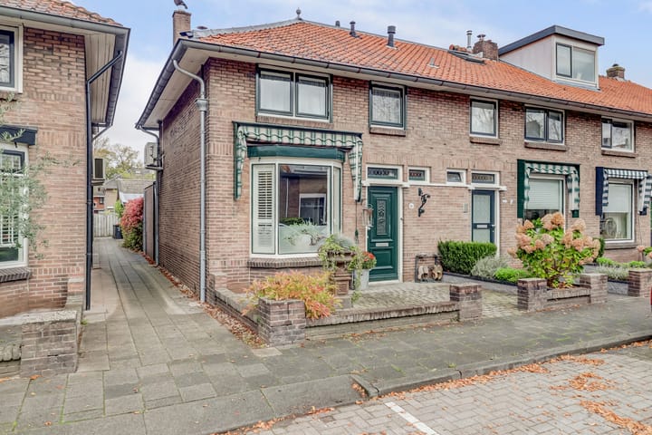 Nassaustraat 80 en Ridderkerk foto