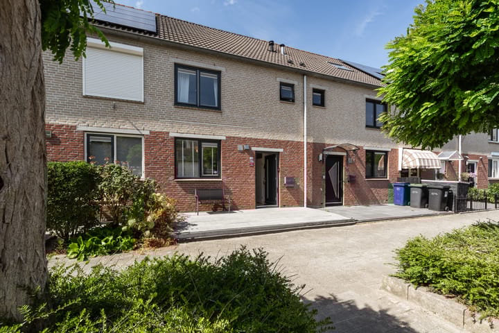 Nat King Colestraat 24 in Almere Foto