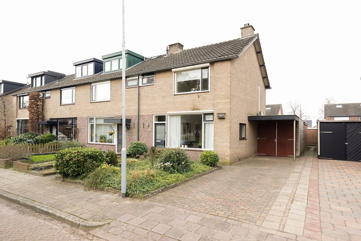 Nic Beetsstraat 28 in Putten Foto