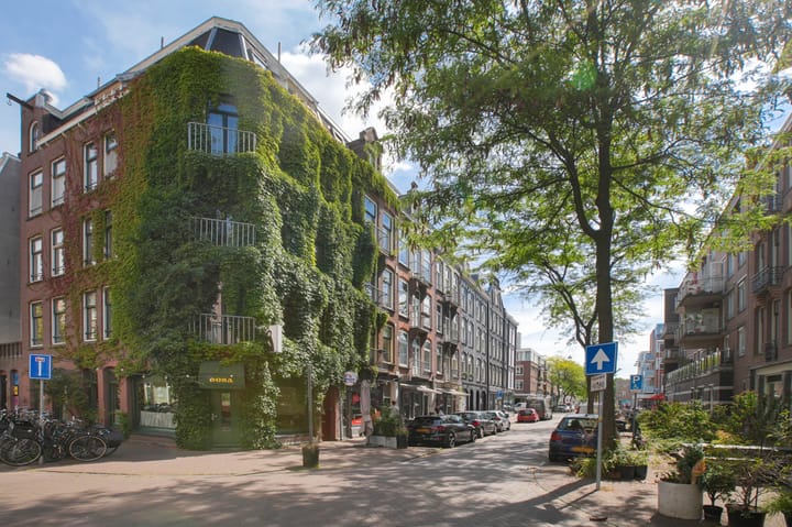 Nicolaas Beetsstraat 55E in Amsterdam photo