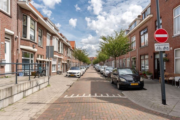 Nicolaas Beetsstraat 56 in Schiedam Foto