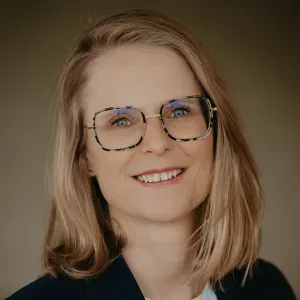 Photo of Nicole van Heel