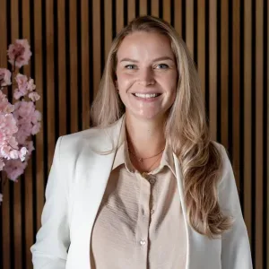 Photo of Nicole Versluis