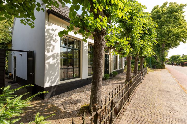 Nieuw-Loosdrechtsedijk 160 in Loosdrecht foto