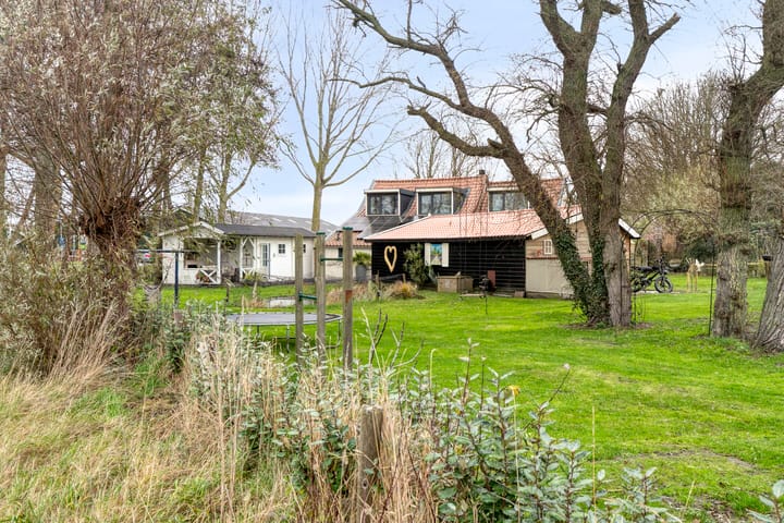 Photo of property Nieuw Rockanjesedijk 6, Rockanje