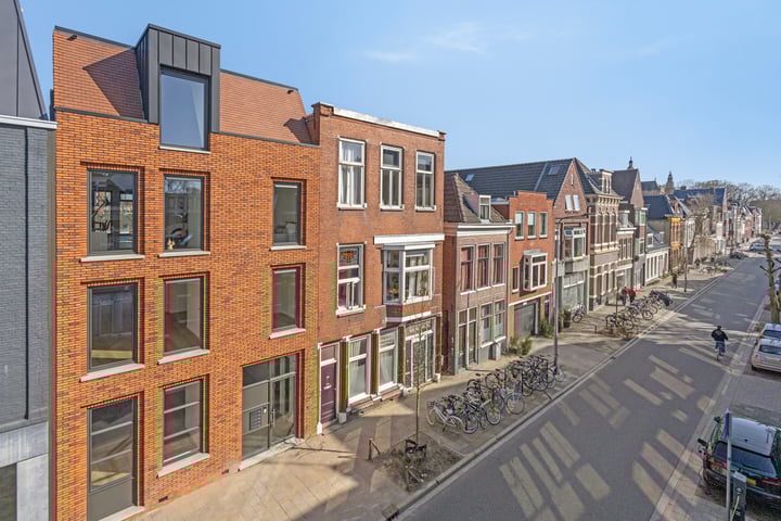 Nieuwe Boteringestraat 71b in Groningen photo