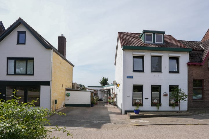 Nieuweweg 102 en Valkenburg foto