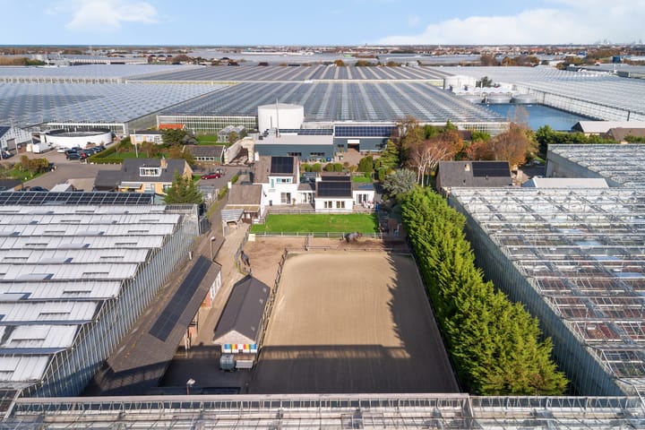 Nieuwlandse Polderweg 19 in Hoek van Holland photo