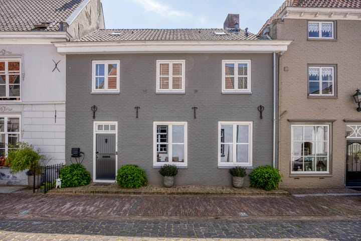 Nieuwstraat 32 dans Ravenstein photo