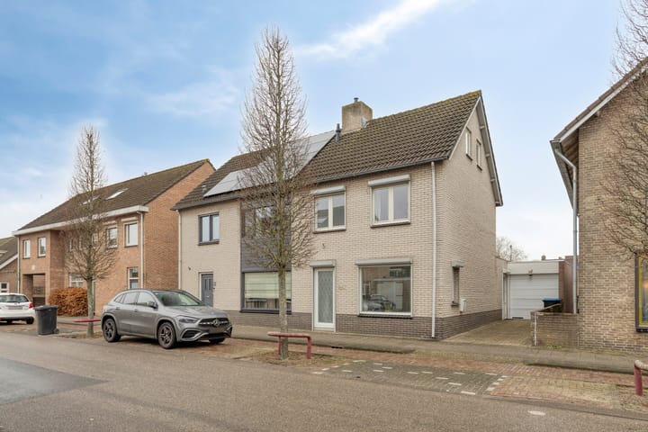 Nieuwstraat 66 in Made