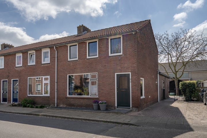 Nieuwstraat 9 in Hedel foto