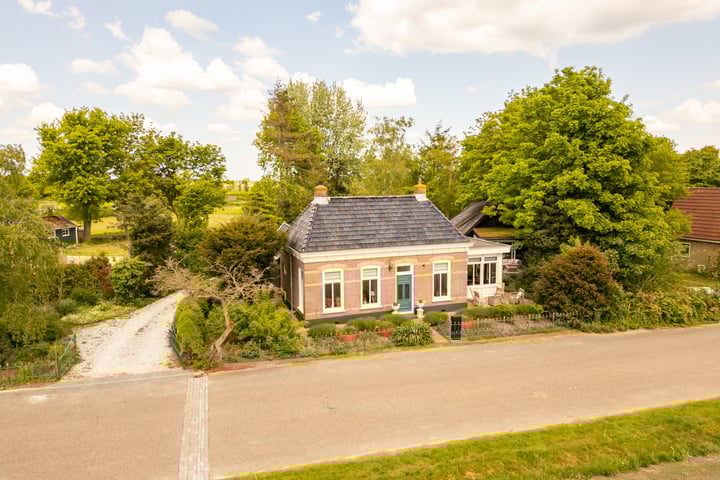 Nijbuorren 3 in Hemelum Foto